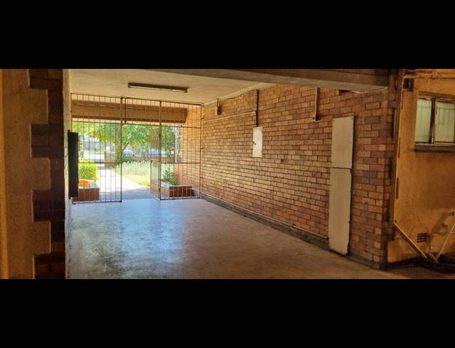 1 BEDROOM APARTMENT FOR SALE IN WILKOPPIES